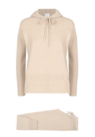 костюм  фотография