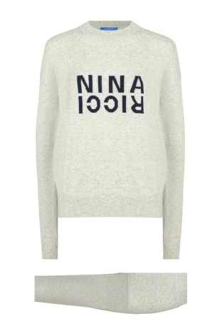 костюм  - женская одежда