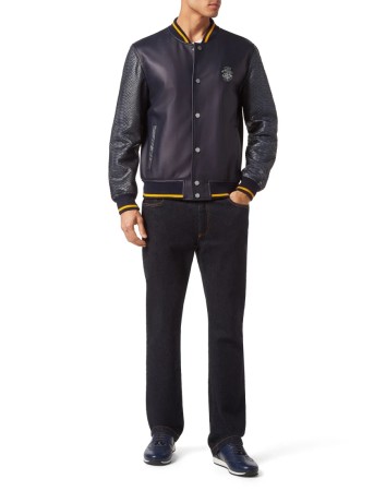 кожаная куртка  фотография