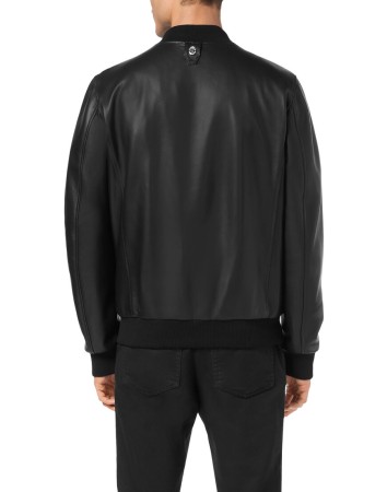 кожаная куртка  фотография