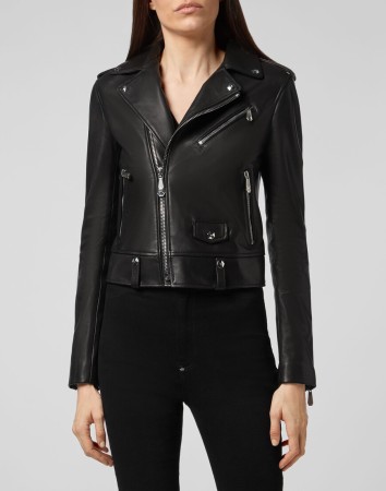 кожаная куртка  - женская верхняя одежда