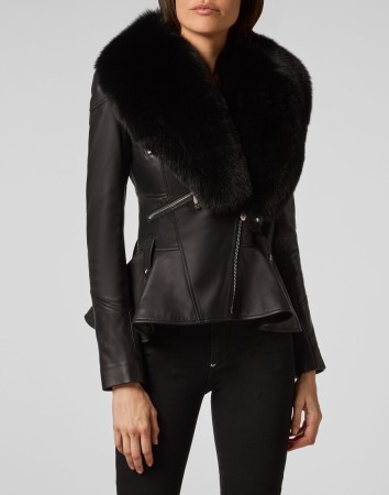 кожаная куртка  - женская верхняя одежда