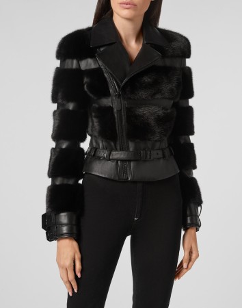 кожаная куртка  фотография