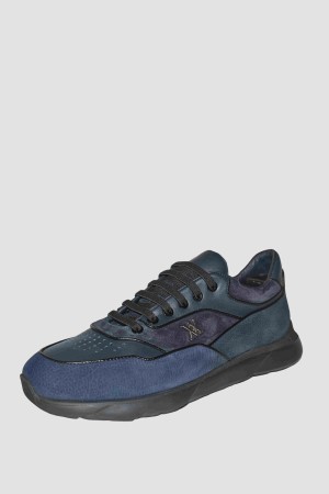 кроссовки  фотография