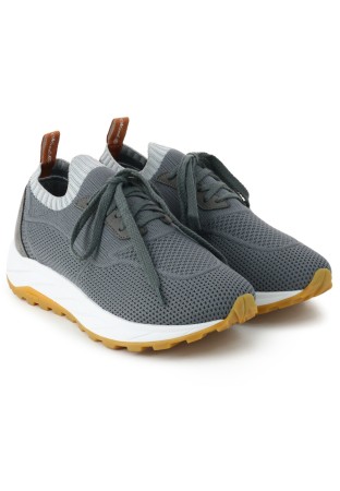 кроссовки  - женская обувь по распродаже