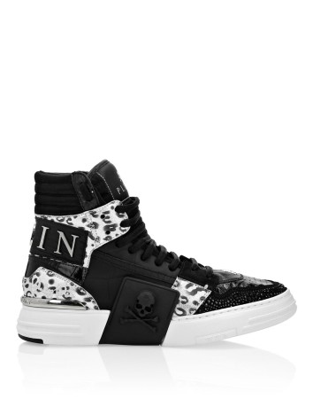 кроссовки  - женская обувь по распродаже