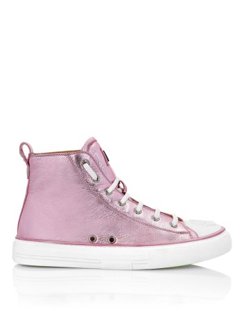 кроссовки  - обувь недорогая 