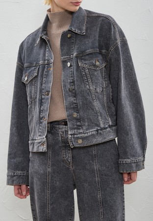 куртка  - женская верхняя одежда