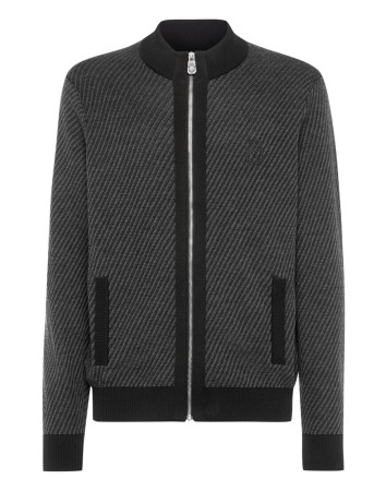 куртка  - верхняя одежда для взрослых 