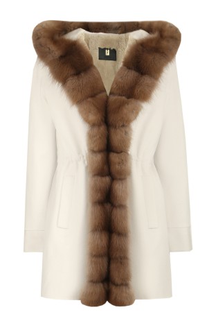 пальто  - женская верхняя одежда американская 