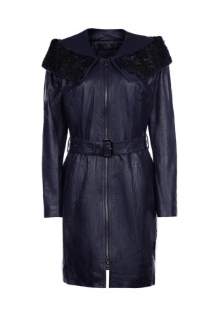 плащ  - женская верхняя одежда carnelli 