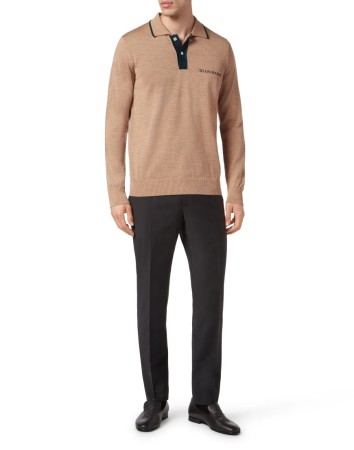 поло с длинным рукавом  фотография