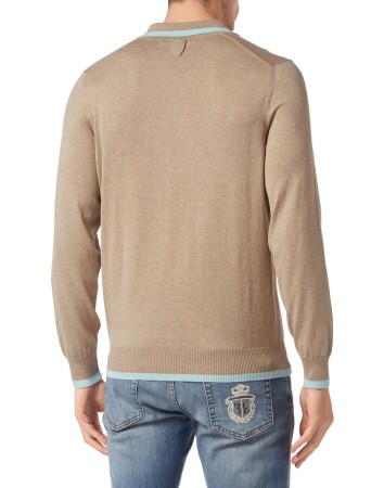 поло с длинным рукавом  фотография