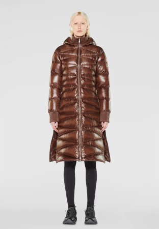 пуховик  - женская верхняя одежда французская 