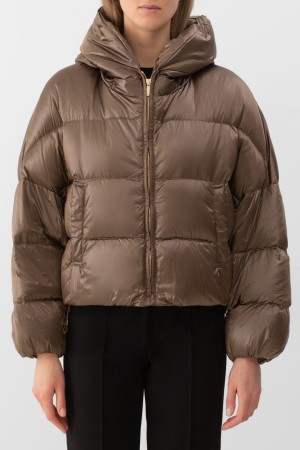 пуховик  - женская верхняя одежда укороченная 