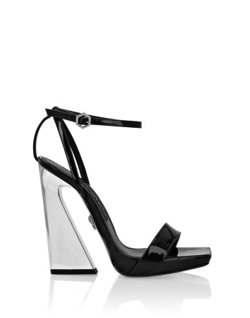 сандалии  - женская обувь недорогая 