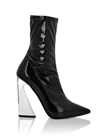 сапоги  - женская обувь