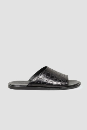 шлепанцы  - сланцы и шлепанцы