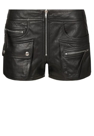 шорты  - женская одежда