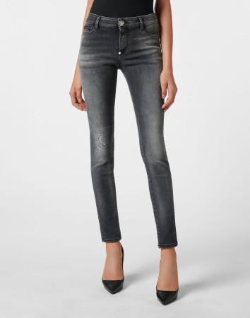 скинни  - женская одежда облегающая 