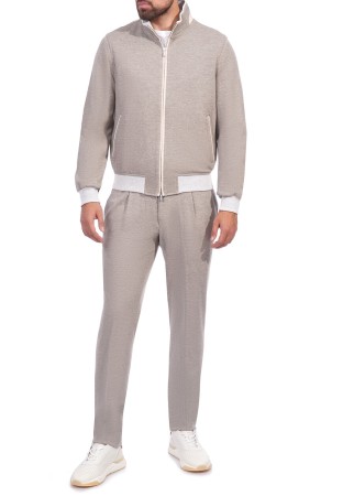 спортивный костюм  фотография