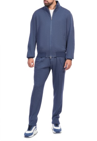 спортивный костюм  фотография