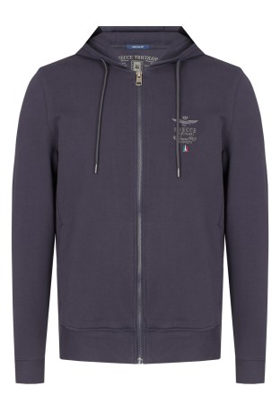 спортивный костюм  фотография