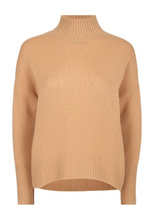 свитер  - женская одежда