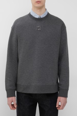 свитшот  - мужская одежда широкая 