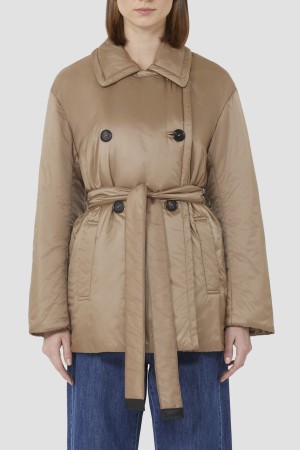 тренч  - женская верхняя одежда с вырезом 