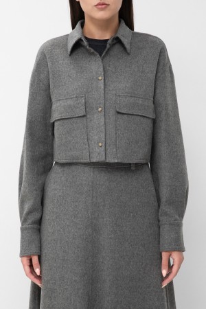 жакет  - женская одежда на клепках 