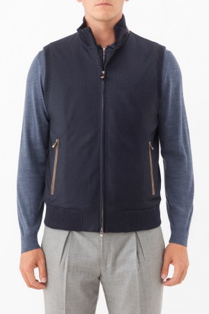 жилет  фотография