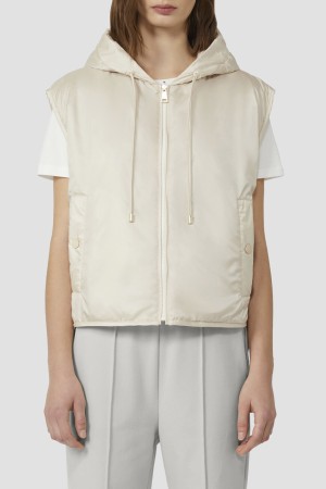 жилет  - женская верхняя одежда из полиэстера 