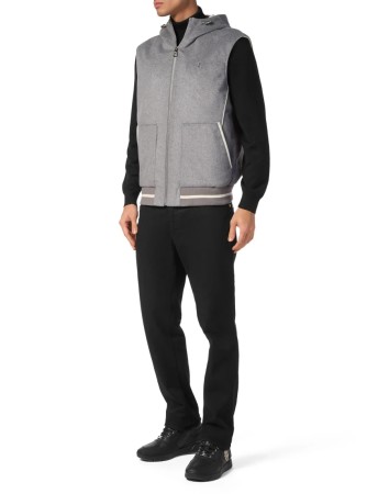 жилет  - мужская верхняя одежда с принтом 