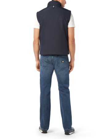 жилет  - мужская верхняя одежда с принтом 