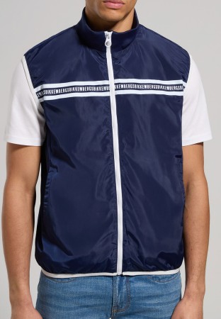 жилет  фотография