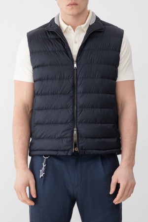 жилет  фотография