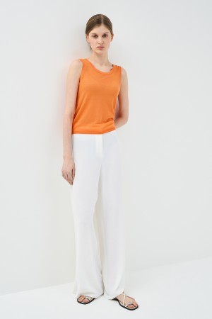 белые брюки фотография