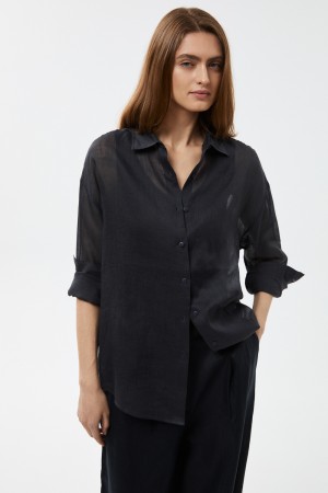 блузка изо льна фотография