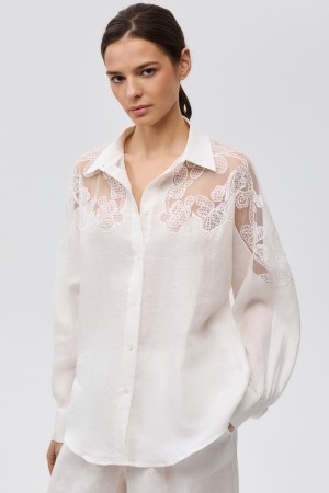 блузка с ажурными вставками фотография