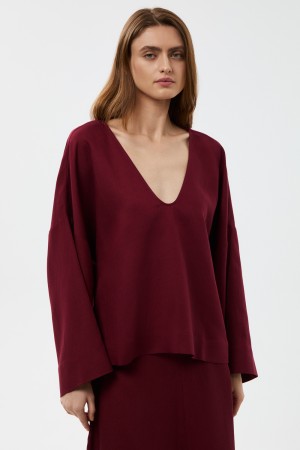 блузка свободного силуэта фотография