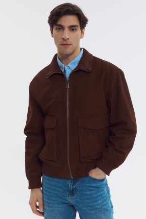 бомбер из натуральной кожи фотография