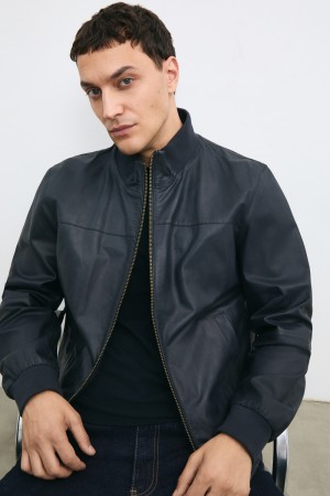 бомбер из натуральной кожи - верхняя одежда мужская 