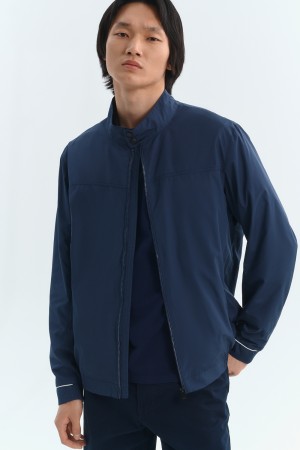 бомбер фотография