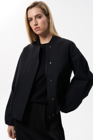 бомбер фотография