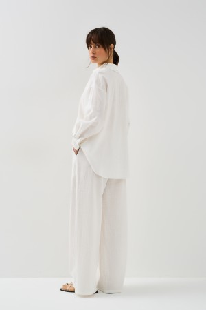 брюки из хлопка фотография