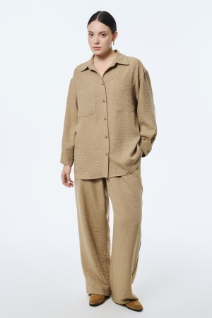 брюки из вискозы и льна фотография