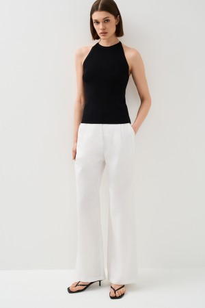 брюки изо льна фотография