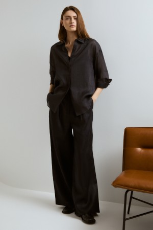 брюки изо льна фотография