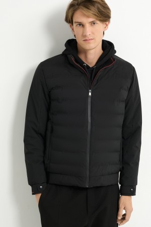 демисезонная куртка фотография